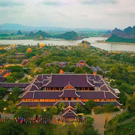 Hôtel Khach Xa Bai Dinh à Ninh Bình Extérieur photo